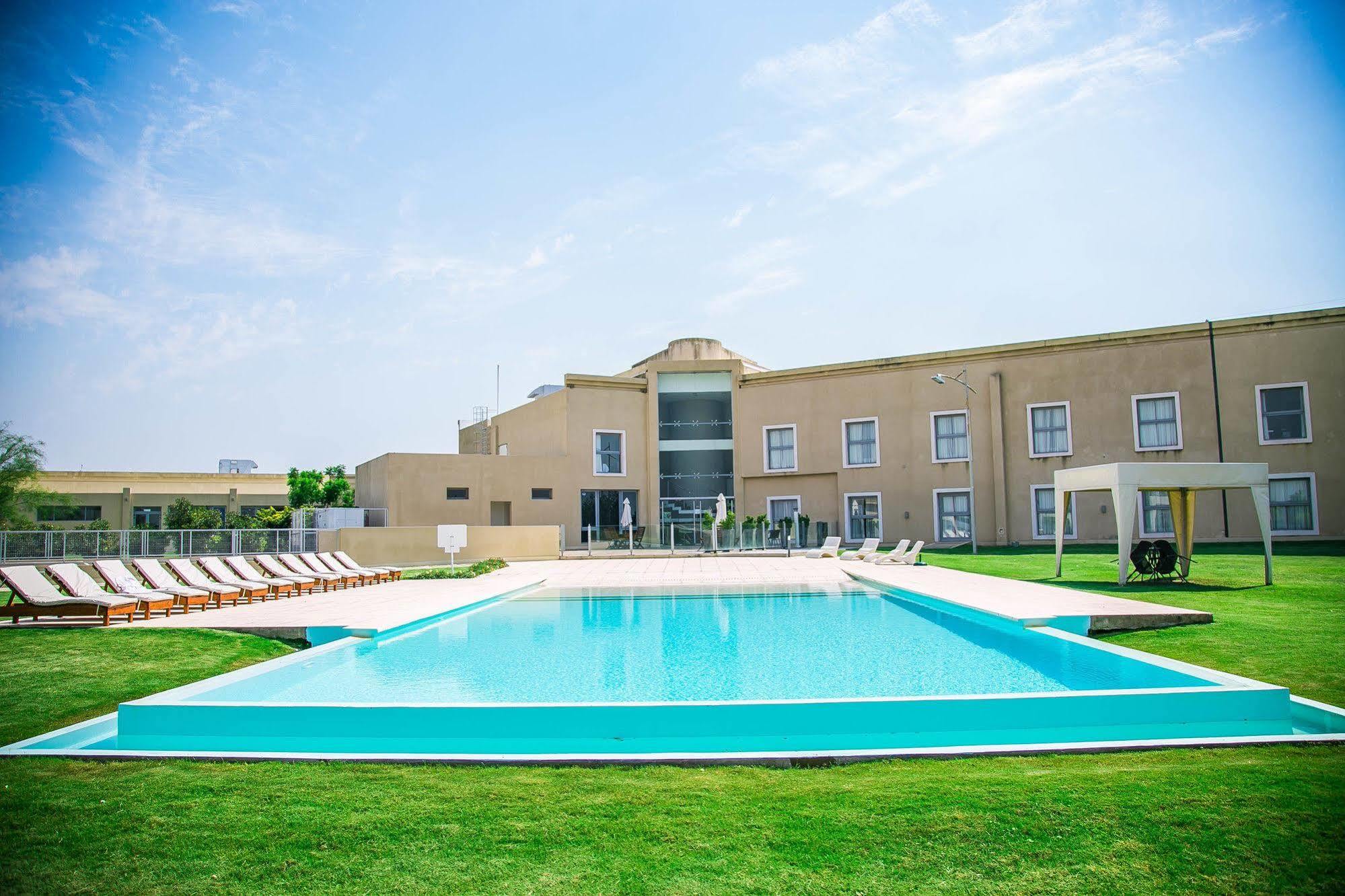 Amerian Villa Maria Park Hotel Εξωτερικό φωτογραφία
